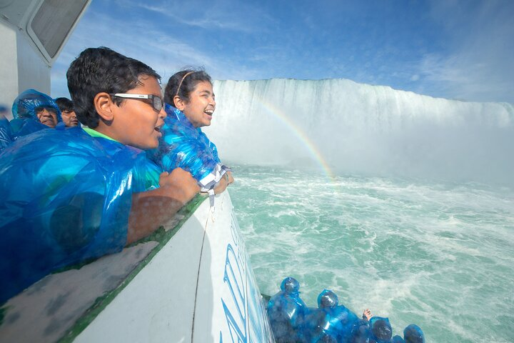 Niagara at a Glance Tour with Maid of the Mist Boat Cruise - Photo 1 of 8